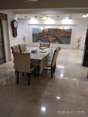 Living Room in 6 BHK Villa at Juhu Pearl, Juhu – for Sale