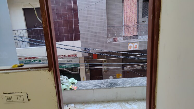 Balcony, bhagwati garden 3 Bedroom 50 Sq.Yd. Builder Floor In Bhagwati Garden Delhi 8917602