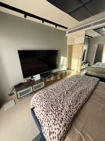 Master Bedroom in 3 BHK Apartment at Omkar Alta Monte, Malad East – for Rent