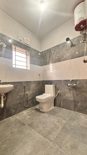 Master Bedroom in 1 BHK Builder Floor at Kodihalli – for Rent