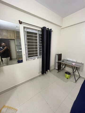 Room in 3 BHK Apartment at Golden Gate Golden Days, Kasavanahalli – for Rent
