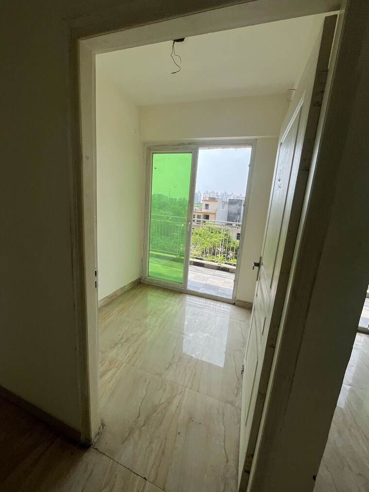 Room, ashirwad-apartments-alpha-1 1 Bedroom 530 Sq.Ft. Apartment In Alpha 1 Greater Noida Greater Noida 8917613