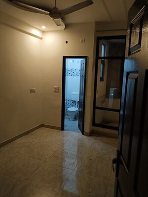 Room in 3 BHK Builder Floor at Guru Nanak Enclave, Dhakoli – for Sale