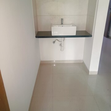 Room in 2 BHK Apartment at Blue 27th Avenue, Bavdhan – for Rent