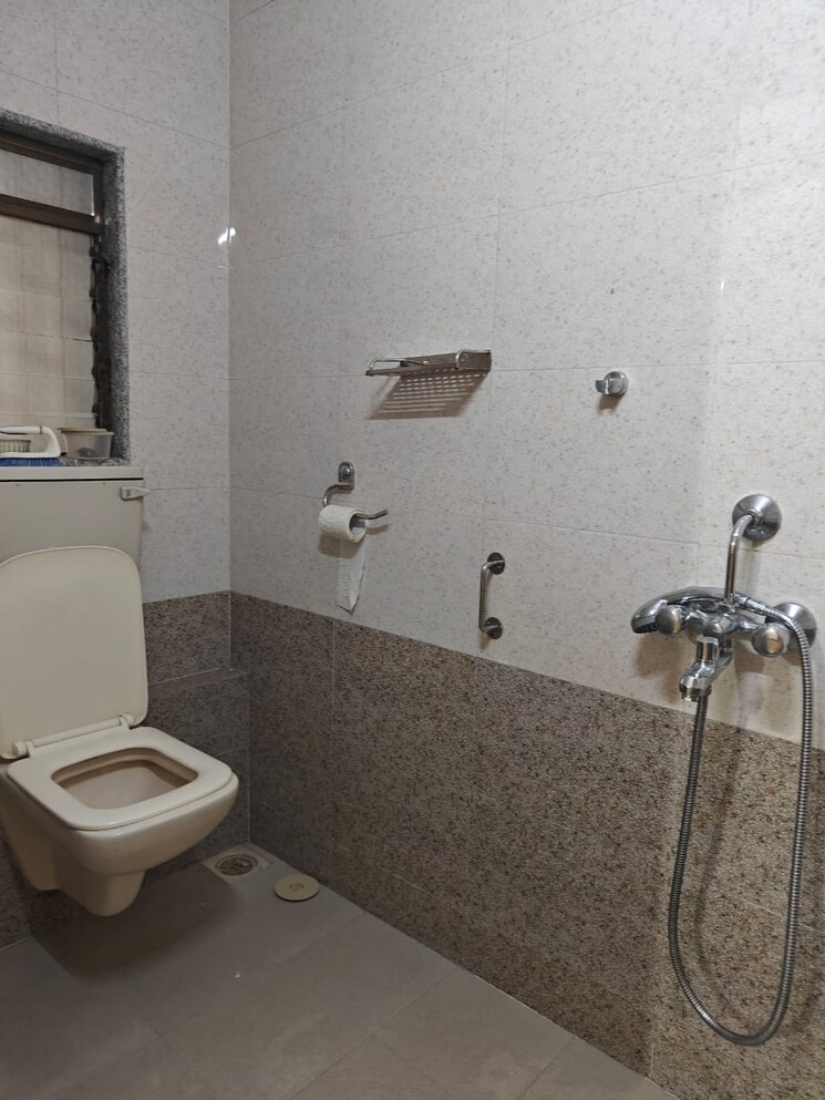 Attached Bathroom, safal-complex 2 Bedroom 1170 Sq.Ft. Apartment In Nerul Navi Mumbai 8917642