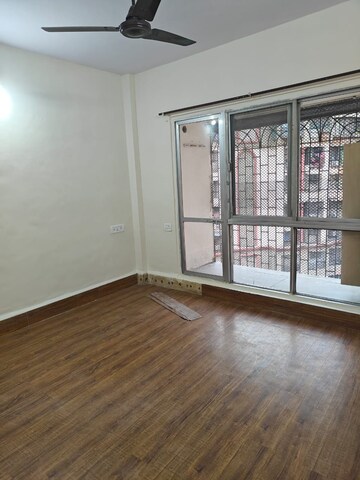 Room in 2 BHK Apartment at Safal Complex, Nerul – for Rent