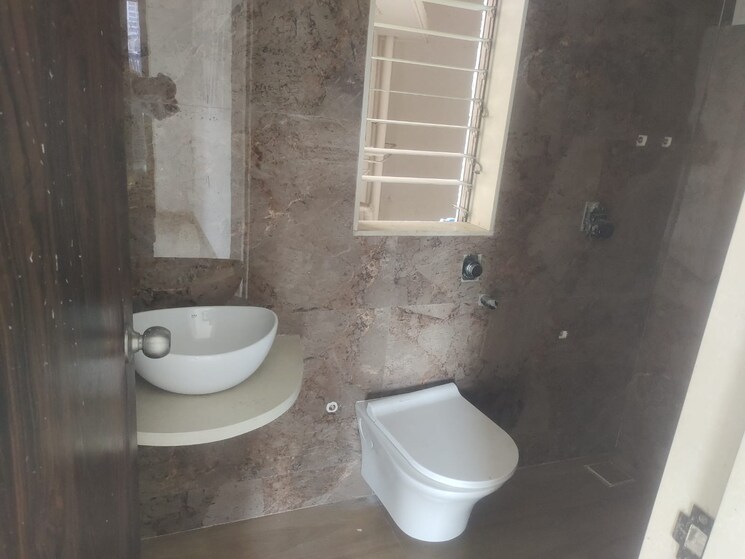 Bathroom, raj-akshay 1 Bedroom 650 Sq.Ft. Apartment In Mira Road Thane 8917659