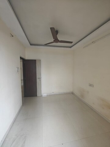 Room in 2 BHK Apartment at Shivtej Ashiyana, Seawoods – for Rent