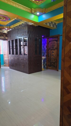 Room in 2 BHK Apartment at Anisabad – for Sale