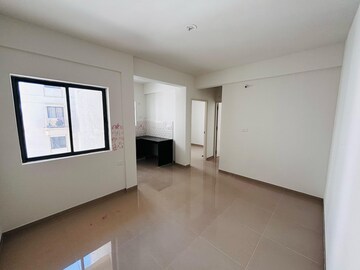 Room in 2 BHK Apartment at Peninsula Address One, Gahunje – for Rent
