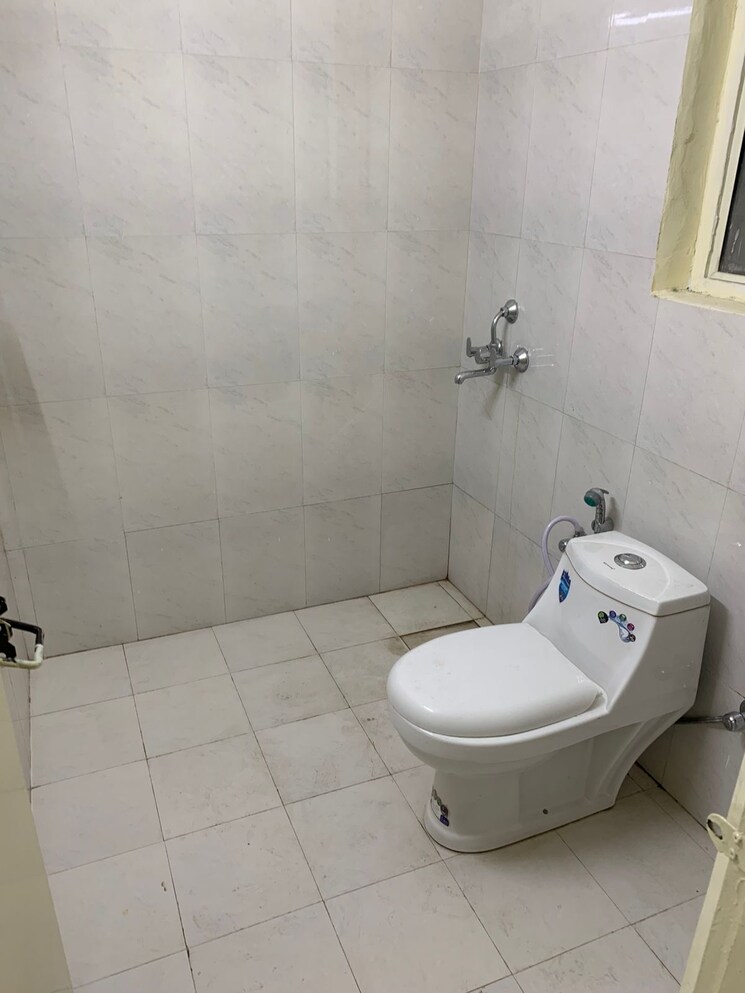 Bathroom, pyramid-pride 2 Bedroom 680 Sq.Ft. Apartment In Sector 76 Gurgaon 8917681