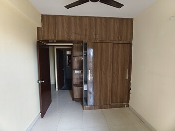 Room in 2 BHK Apartment at Signature Global The Roselia, Sector 95a – for Rent