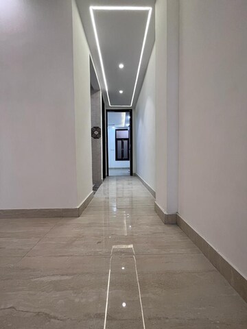 Building Lobby in 3 BHK Builder Floor at Govindpuri – for Sale