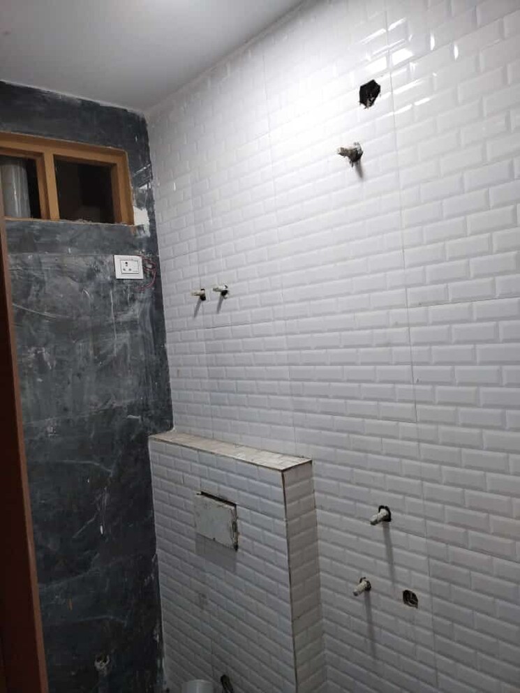 Bathroom, govindpuri 2 Bedroom 580 Sq.Ft. Builder Floor In Govindpuri Delhi 8917756