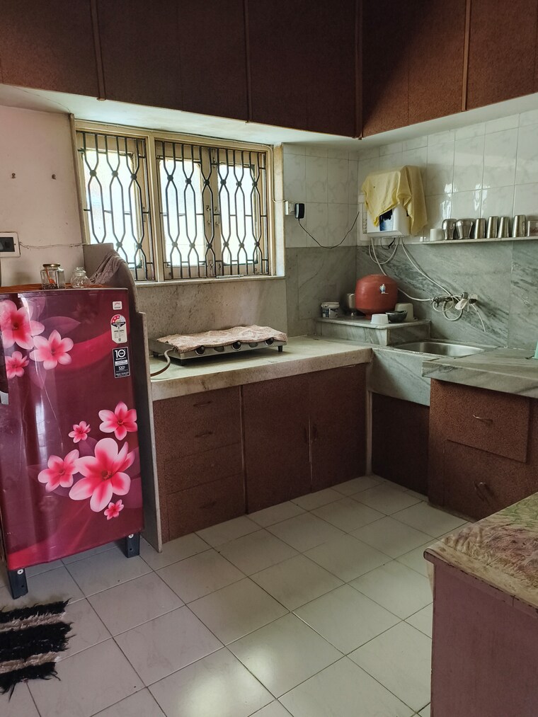 Kitchen, adajan 3.5 Bedroom 3000 Sq.Ft. Villa In Adajan Surat 8917838