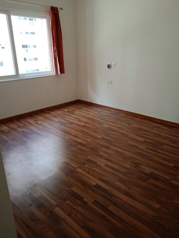 Room in 2.5 BHK Apartment at L&T Raintree Boulevard, Hebbal – for Rent