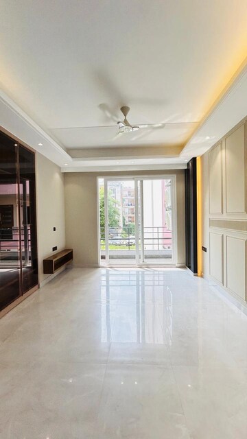 Room in 4 BHK Builder Floor at Ansal Sushant Residency, Sushant Lok Iii – for Sale