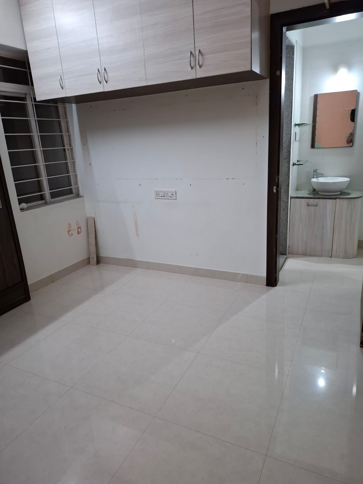 1 BHK Apartment For Rent in Salvekar Building 