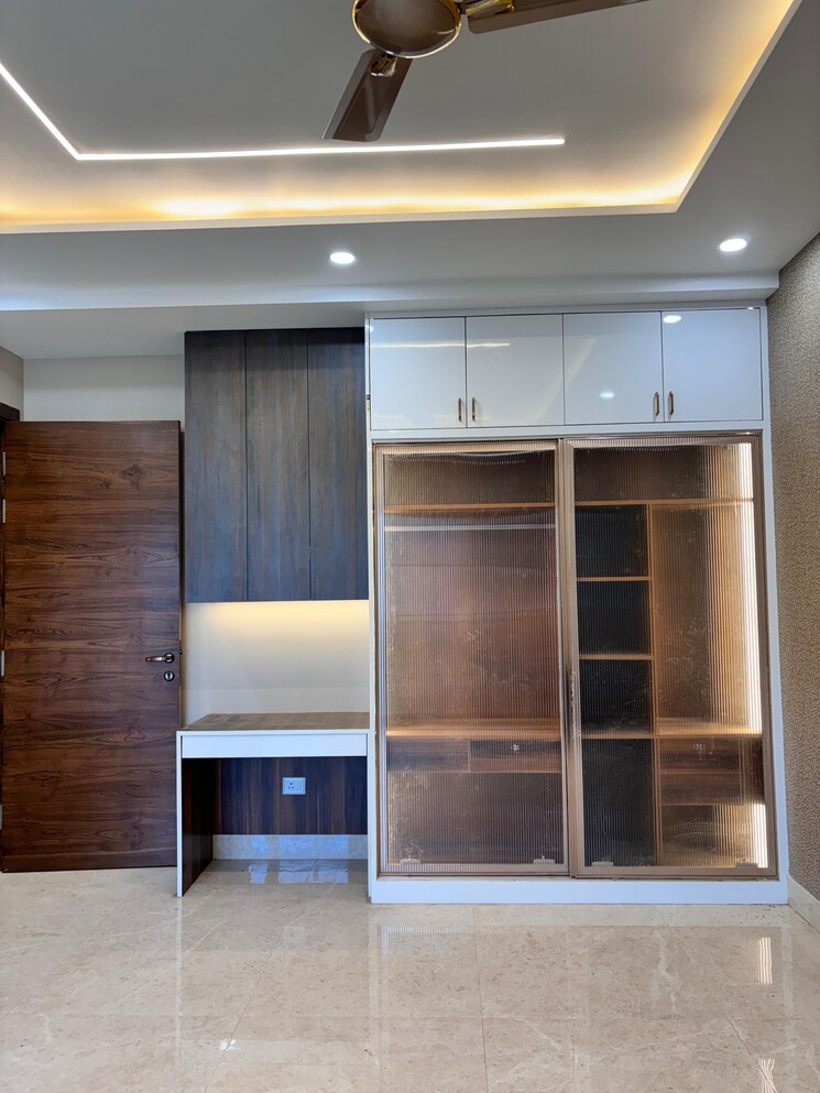 undefined, sector 85 4 Bedroom 350 Sq.Yd. Builder Floor In Sector 85 Faridabad 8917919