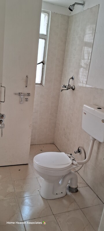 2 BHK Apartment For Rent in Conscient Habitat, Sector 99a