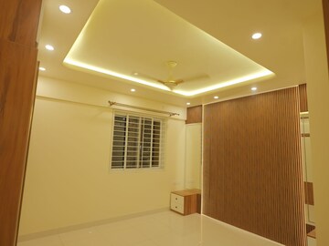 Room in 2.5 BHK Apartment at Salarpuria Sattva Exotic, Kogilu – for Rent