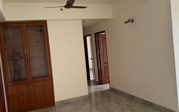 3 BHK Apartment For Rent in Mahagun Masion, Vaibhav Khand
