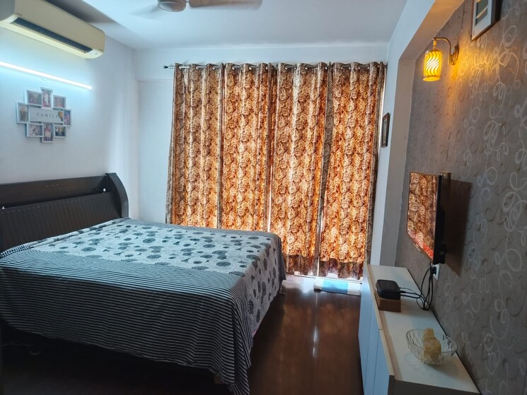Bedroom, h-r-buildcon-elite-homz 3 Bedroom 1555 Sq.Ft. Apartment In Sector 77 Noida 8917940