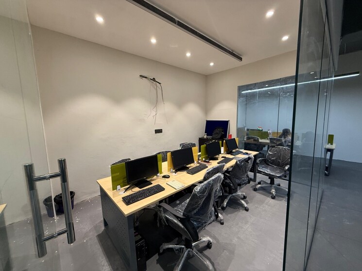 Team Area, sector 3 Commercial Office Space 1000 Sq.Ft. In Sector 3 Noida 8917952