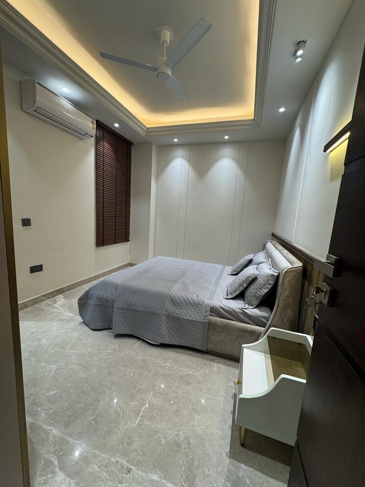 Bedroom, unitech-arcadia 4 Bedroom 270 Sq.Yd. Builder Floor In South City 2 Gurgaon 8917975