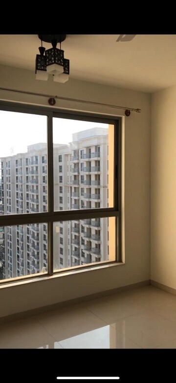 Room in 3 BHK Apartment at Hiranandani Glen Gate, Hebbal – for Rent