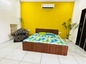 Bedroom in 1.5 BHK Builder Floor at Ansal Sushant Apartments, Sushant Lok I – for Rent