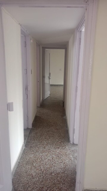 Building Lobby in 2 BHK Builder Floor at Sector 37 – for Rent