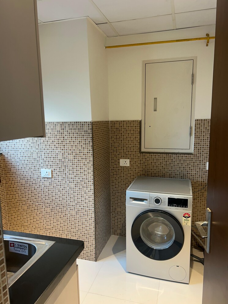 Bathroom, phoenix-one-banglore-west 3 Bedroom 2600 Sq.Ft. Apartment In Rajaji Nagar Bangalore 8918100