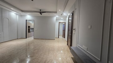 Room in 3 BHK Builder Floor at Rajouri Garden – for Rent