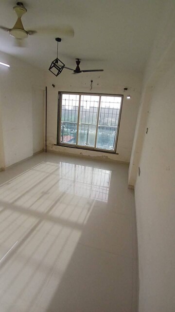 Room in 3 BHK Apartment at Azad Nagar – for Rent