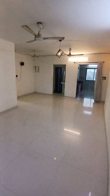 Room in 3 BHK Apartment at Azad Nagar – for Rent