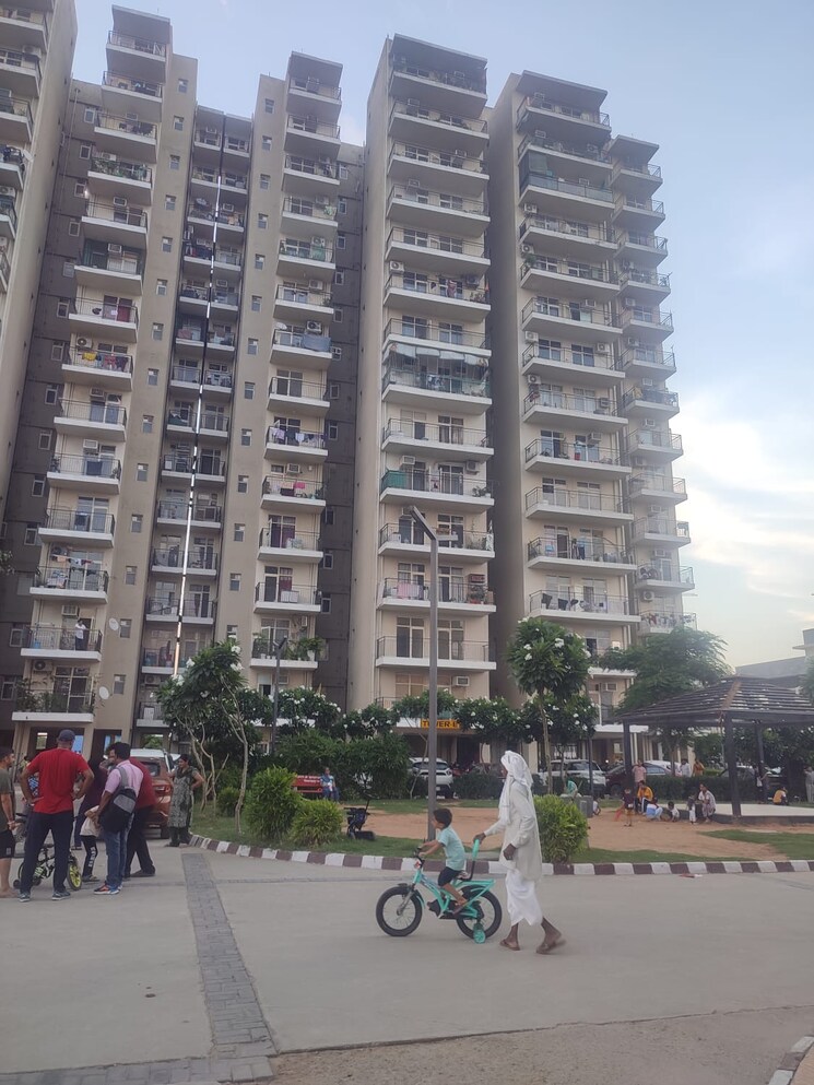 Exterior View, pyramid-urban-homes-2 2 Bedroom 558 Sq.Ft. Apartment In Sector 86 Gurgaon 8918152