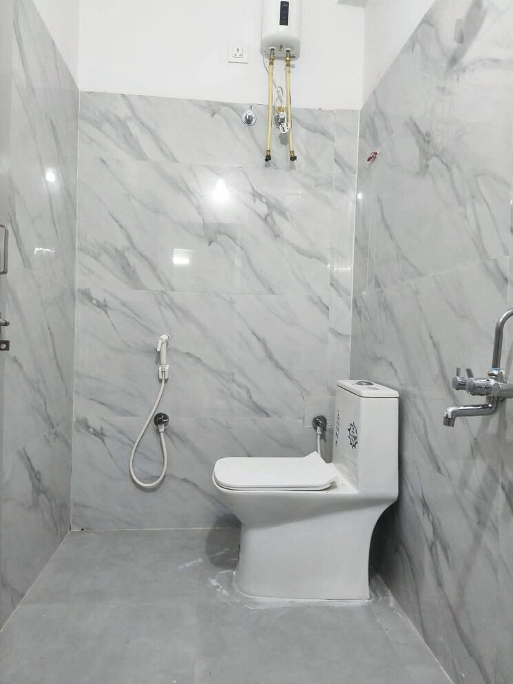 Bathroom, ameerpet 1 Bedroom 550 Sq.Ft. Apartment In Ameerpet Hyderabad 8918167