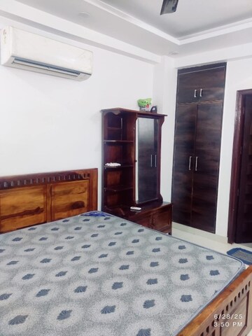 Bedroom in 2 BHK Builder Floor at Bharat Residency Gurgaon, Sector 15 – for Rent
