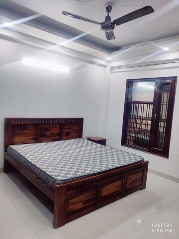 Bedroom in 2 BHK Builder Floor at Bharat Residency Gurgaon, Sector 15 – for Rent