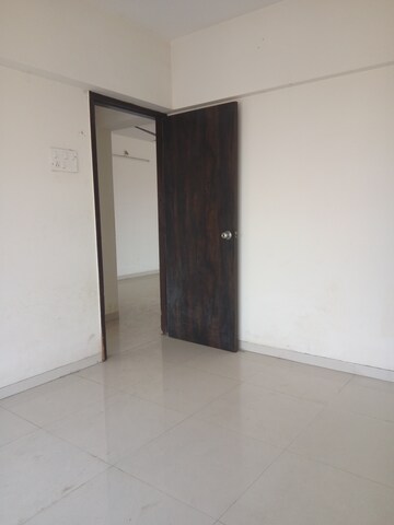 3.5 BHK Apartment For Rent in Lotus Lotus Link Square, Malad West