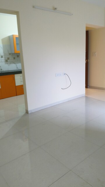 Room in 2 BHK Apartment at Vilas Javdekar Yashwin Anand, Sus – for Rent