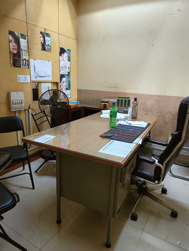 Team Area, camac street Commercial Office Space 515 Sq.Ft. In Camac Street Kolkata 8918175