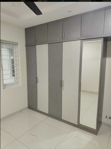 Room in 3 BHK Apartment at Aparna Sarovar Zenith, Nallagandla – for Rent