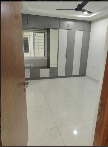 Room in 3 BHK Apartment at Aparna Sarovar Zenith, Nallagandla – for Rent