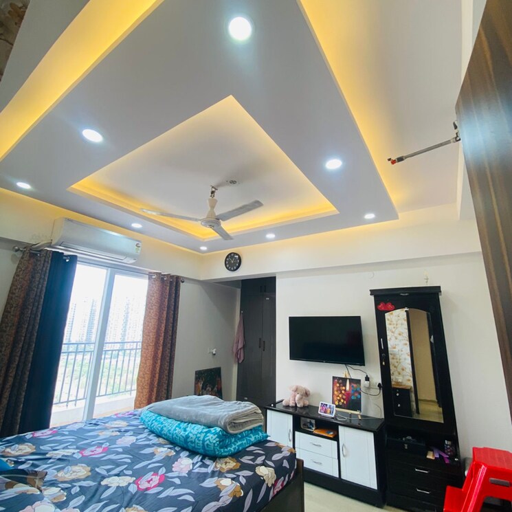 Bedroom, nirala-world-estate-i 3 Bedroom 1440 Sq.Ft. Apartment In Amrapali Dream Valley Greater Noida 8918234