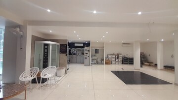 Parking in  Office Space at Telibandha – for Rent