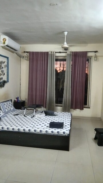 Bedroom in 2 BHK Apartment at Dosti Lotus, Wadala – for Rent