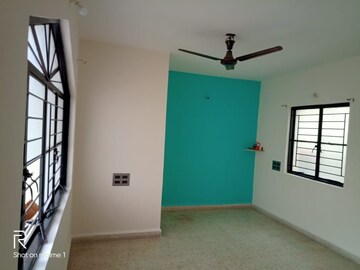 Room in 2 BHK Apartment at Lunkad Garden, Viman Nagar – for Rent