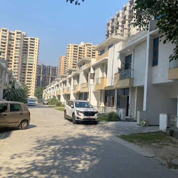 Exterior View, panchsheel-greens-ii 3 Bedroom 120 Sq.Yd. Villa In Panchsheel Green Greater Noida 8918262